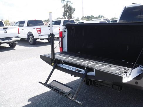 Used 2022 Ford F250 King Ranch w/ King Ranch Ultimate Package image 12