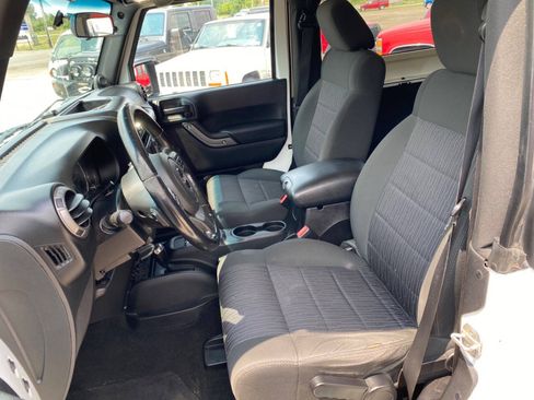 Used 2012 Jeep Wrangler Sport AWD/4WD image 17