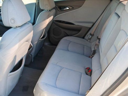 Used 2022 Chevrolet Malibu LT image 12