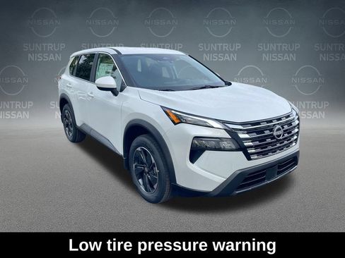 Used 2026 Nissan Rogue SV AWD/4WD image 19