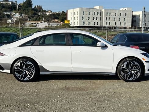 Certified 2025 Hyundai Ioniq 6 SEL image 3