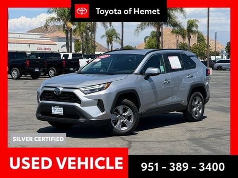 Used 2022 Toyota RAV4 XLE w/ Convenience Package AWD/4WD image 1