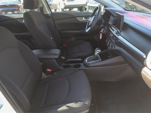 Used 2021 Kia Forte LXS image 17