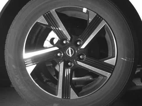 Used 2025 Nissan Sentra SV FWD image 15