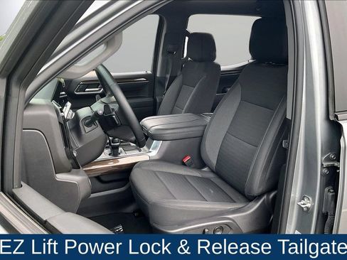 Used 2025 Chevrolet Silverado 1500 LT Trail Boss w/ Convenience Package II AWD/4WD image 24
