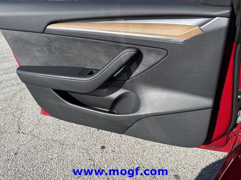 Used 2022 Tesla Model 3 Long Range image 11