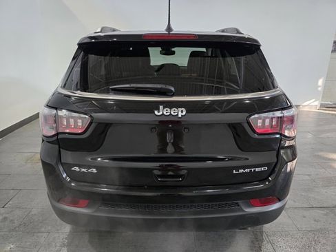 Used 2022 Jeep Compass Limited image 4