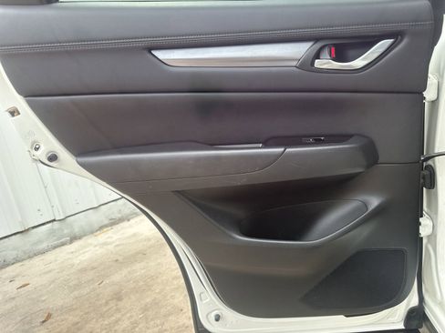 Used 2019 MAZDA CX-5 Touring image 13