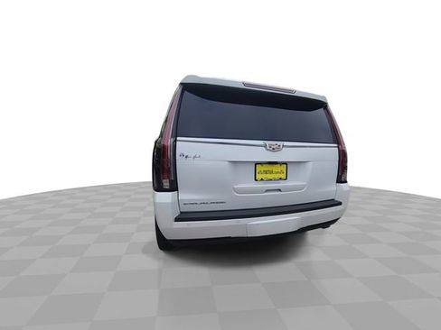 Used 2017 Cadillac Escalade Premium Luxury w/ LPO, Radiant Package image 7