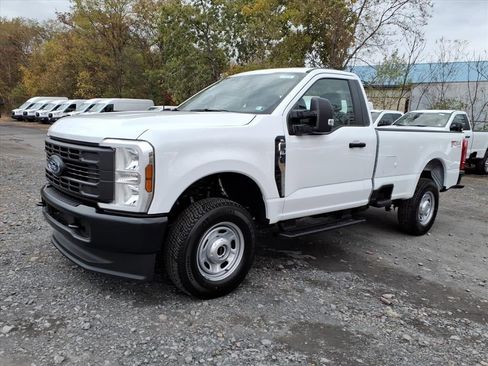 New 2026 Ford F350 XL w/ FX4 Off-Road Package image 7