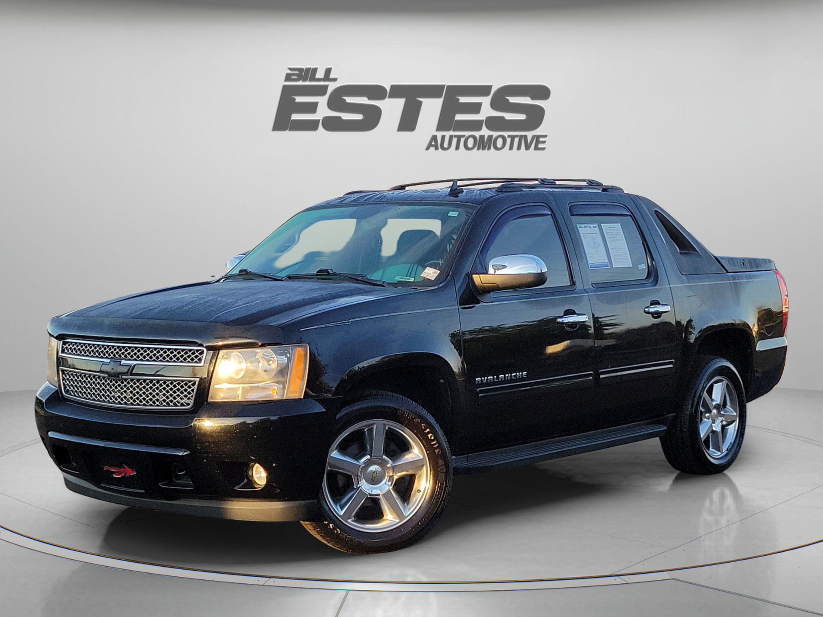 Used 2011 Chevrolet Avalanche LS w/ Regional Value Package AWD/4WD 360° Tour