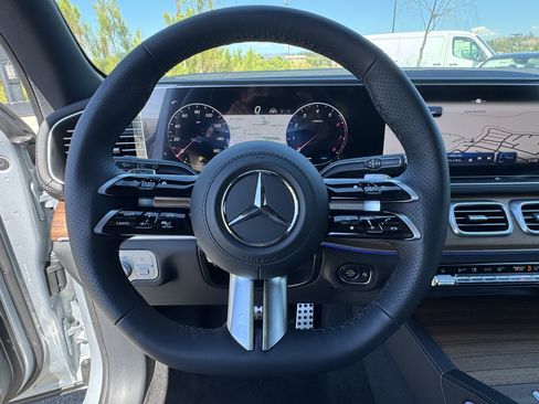 New 2025 Mercedes-Benz GLS 450 4MATIC image 21