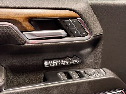 Certified 2024 Chevrolet Silverado 1500 High Country w/ High Country Premium Package image 18