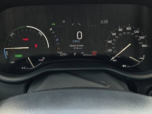 Certified 2026 Toyota Sienna XLE FWD image 13