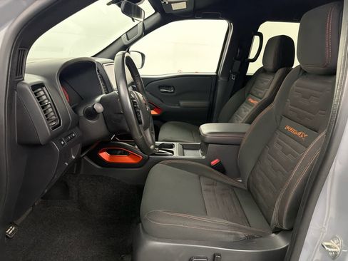 Used 2023 Nissan Frontier PRO-4X w/ Technology Package AWD/4WD image 14