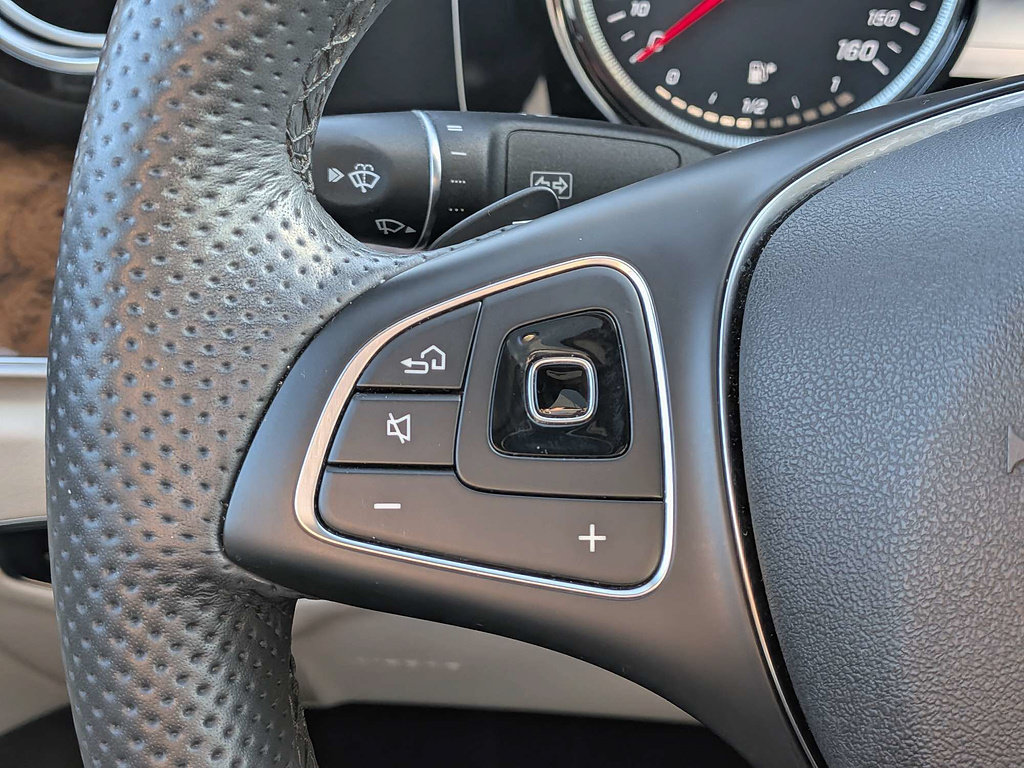 Used 2018 Mercedes-Benz E 300 image 23