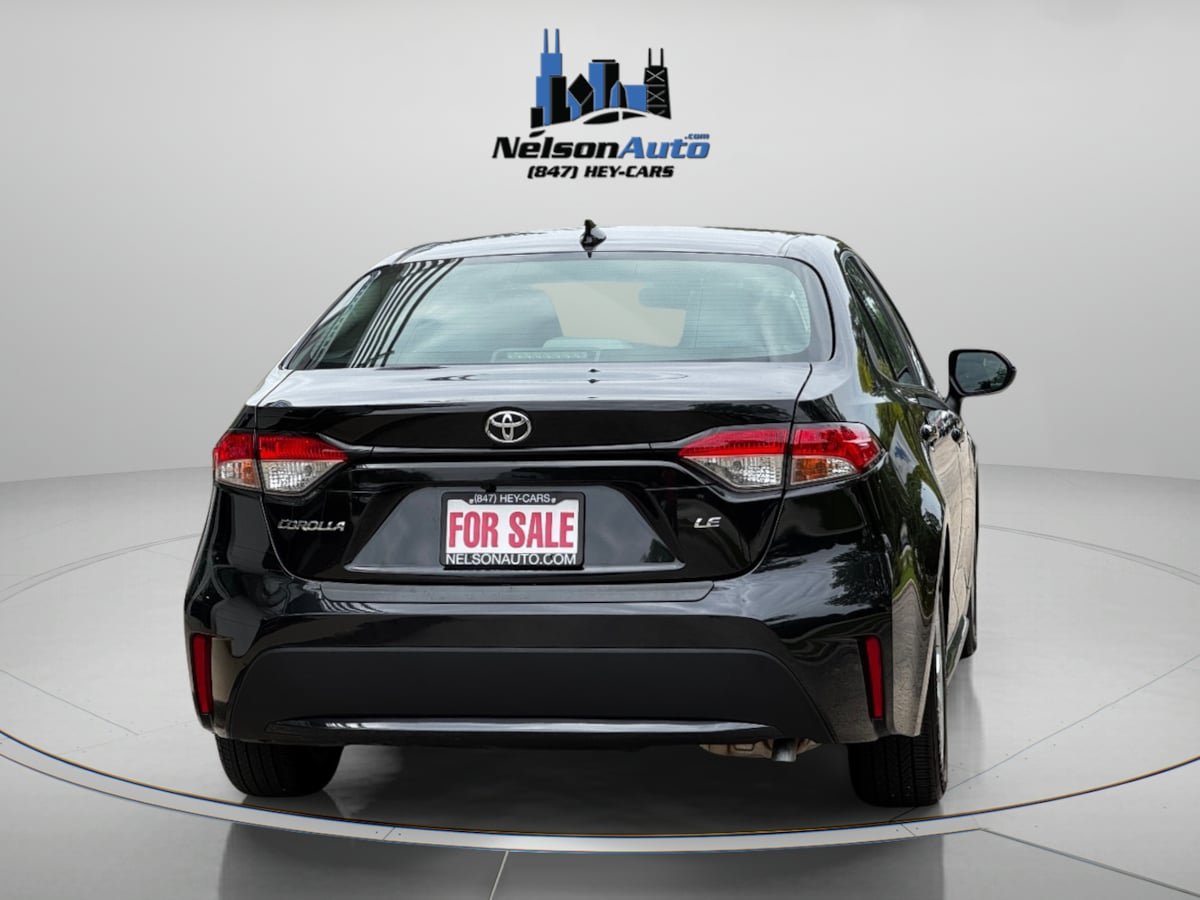 Used 2021 Toyota Corolla LE w/ LE Premium Package FWD image 5