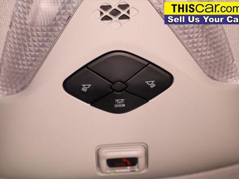 Used 2020 Toyota C-HR LE FWD image 23