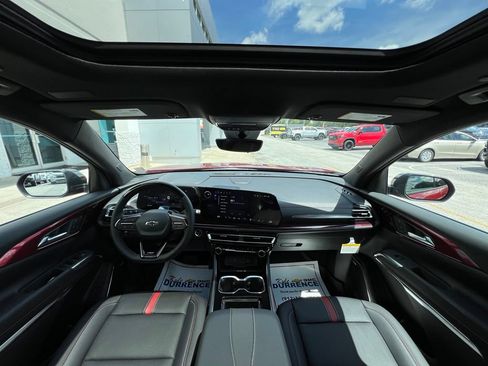 New 2026 Chevrolet Traverse RS w/ LPO, Floor Liner Package FWD image 12
