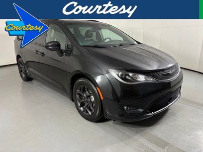 Used 2020 Chrysler Pacifica Touring-L Plus
