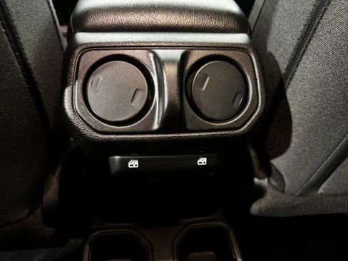 Used 2024 Jeep Wrangler Unlimited Sport AWD/4WD image 38