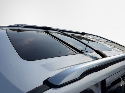 Used 2017 Ford Explorer Platinum image 23