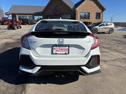 Used 2018 Honda Civic Sport image 6