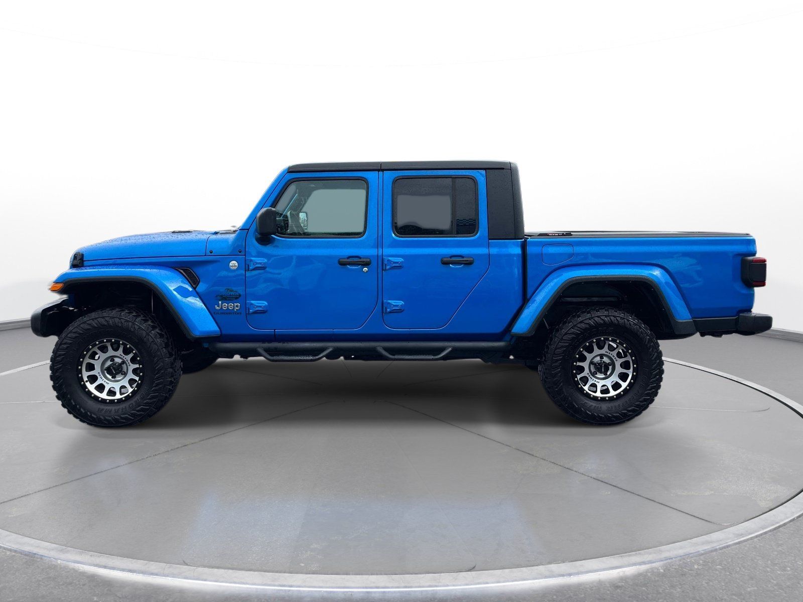 Used 2022 Jeep Gladiator Overland w/ Popular Equipment Package AWD/4WD image 8