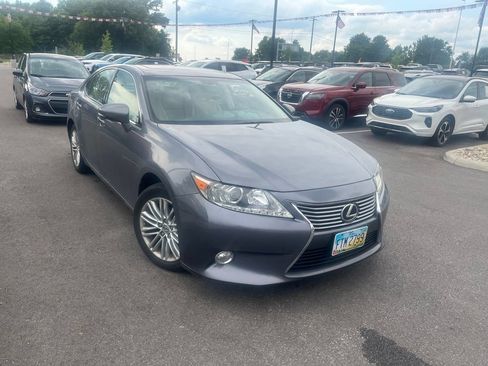 Used 2013 Lexus ES 350 w/ Luxury Pkg FWD image 7