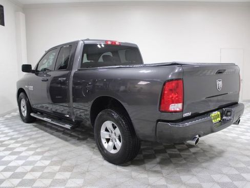 Used 2018 RAM 1500 Express image 9