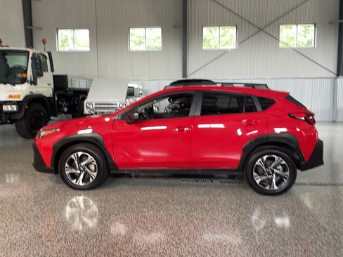 Used 2025 Subaru Crosstrek 2.5i Premium AWD/4WD image 4