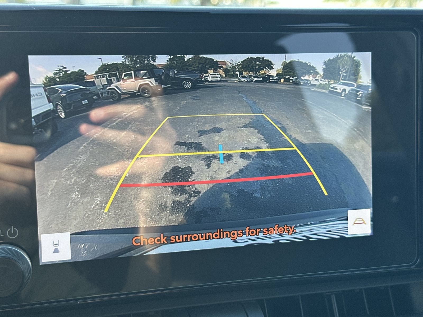 Used 2025 Toyota RAV4 LE AWD/4WD image 27
