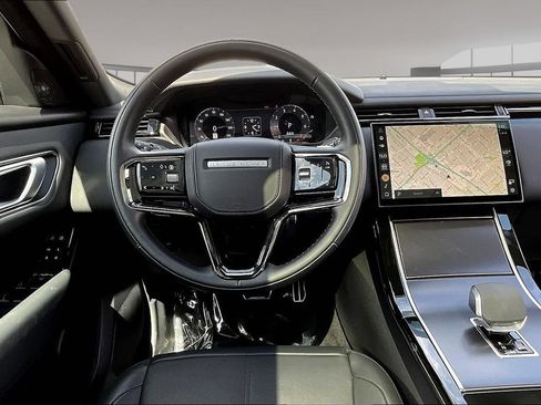 Certified 2026 Land Rover Range Rover Velar Dynamic SE AWD/4WD image 8