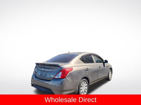 Used 2015 Nissan Versa S Plus FWD image 2
