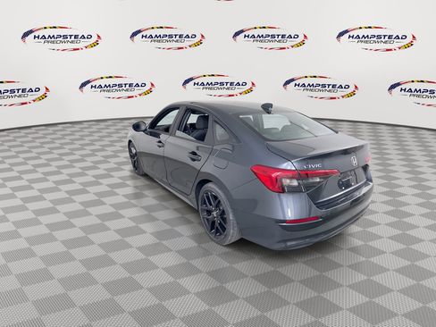 Used 2023 Honda Civic Sport image 6