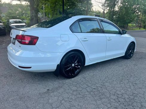 Used 2018 Volkswagen Jetta Sport FWD image 6