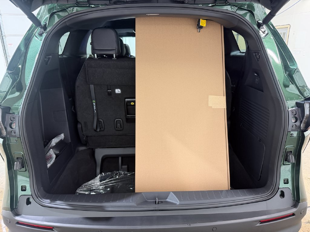 New 2026 Toyota Sienna XLE Woodland Edition AWD/4WD image 37