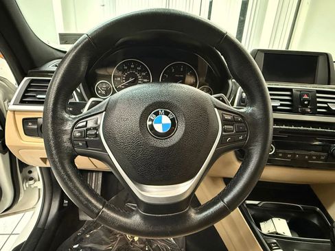 Used 2018 BMW 328d xDrive Sedan AWD/4WD image 27