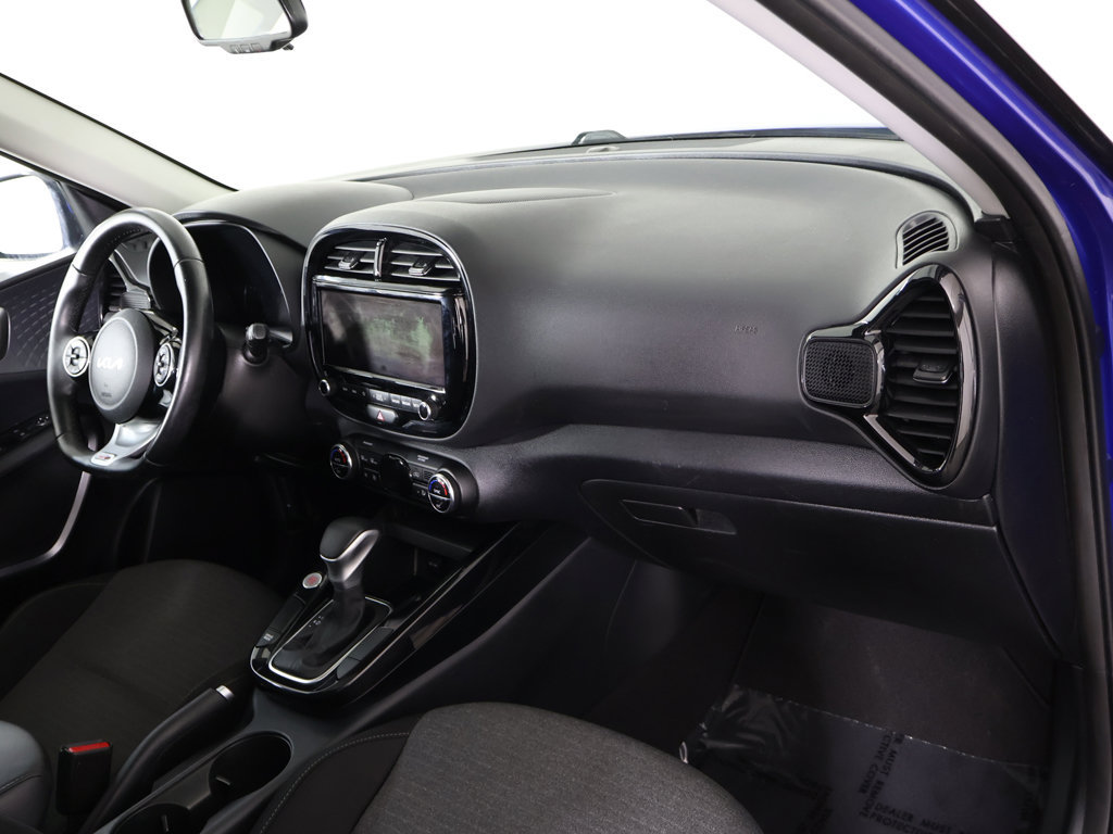 Used 2022 Kia Soul GT-Line FWD image 26