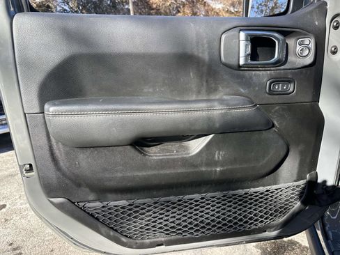 Used 2023 Jeep Wrangler Unlimited Rubicon 392 w/ Xtreme Recon 35" Tire Package image 18