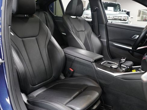 Used 2022 BMW 330i Sedan w/ Driving Assistance Package RWD image 34