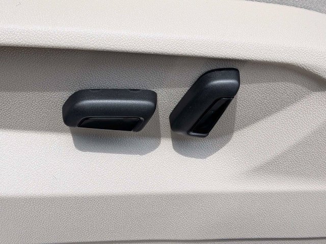 New 2026 Volkswagen Atlas SE FWD image 21