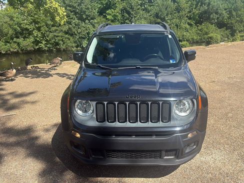 Used 2016 Jeep Renegade Latitude AWD/4WD image 14