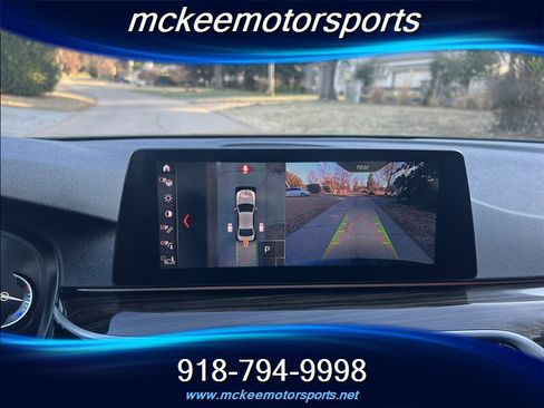 Used 2019 BMW 530i xDrive w/ Premium Package image 17