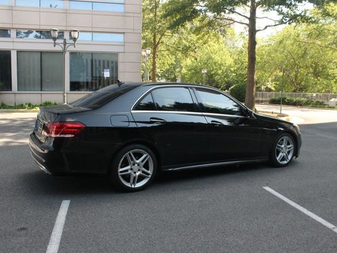 Used 2014 Mercedes-Benz E 350 Sedan image 7