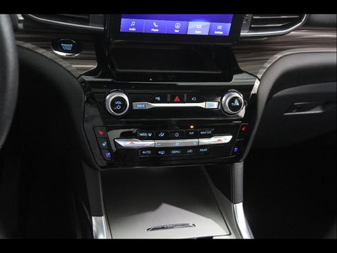 Certified 2022 Ford Explorer Limited w/ Equipment Group 301A image 15