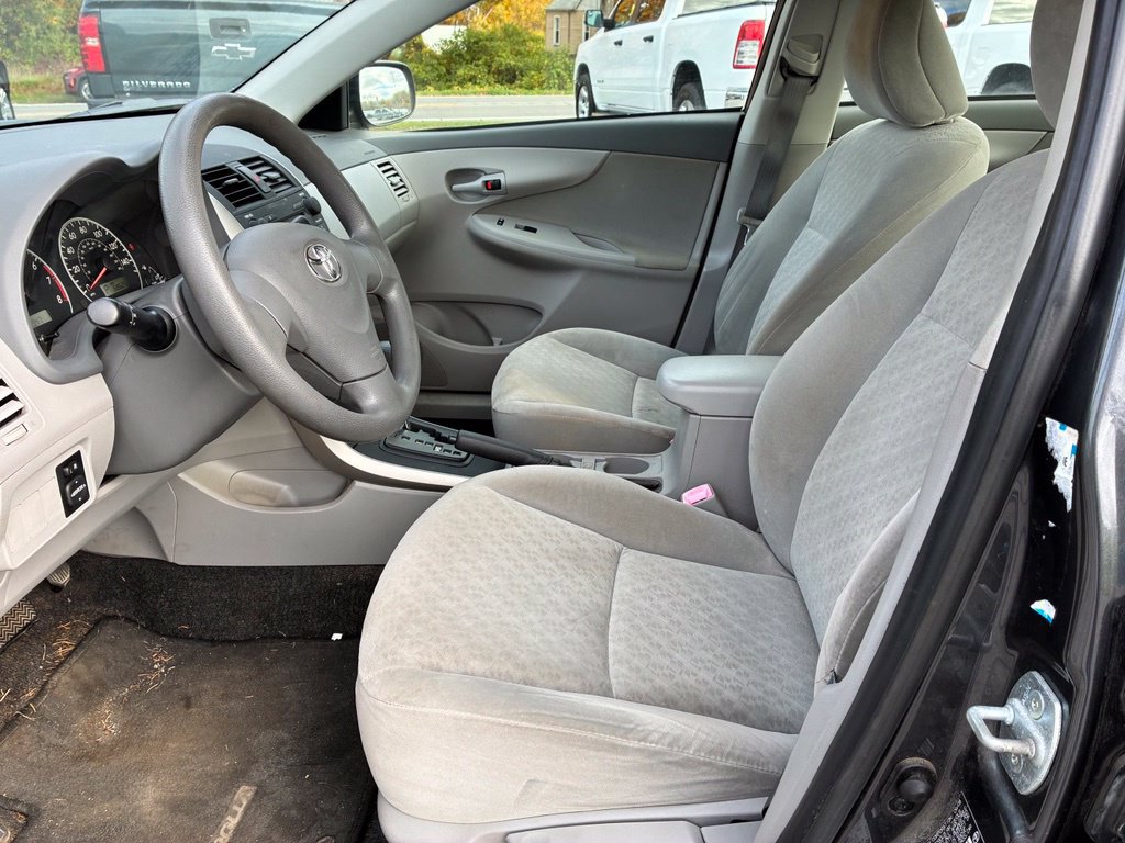 Used 2009 Toyota Corolla LE w/ All Weather Guard Pkg FWD image 9
