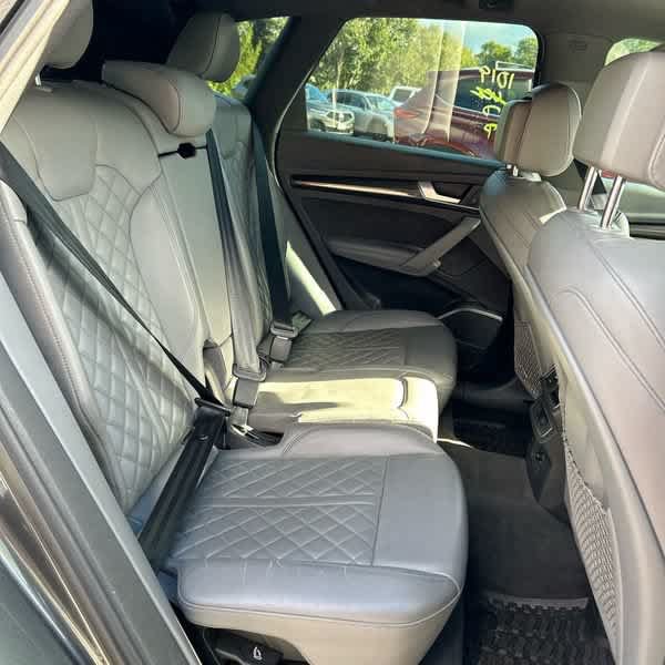Used 2018 Audi SQ5 Premium Plus w/ S Sport Package AWD/4WD image 23