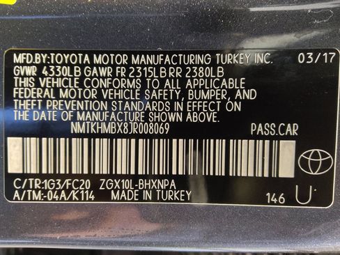 Used 2018 Toyota C-HR XLE image 33