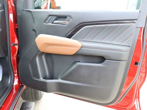 New 2026 GMC Canyon AT4 w/ Technology Plus Package AWD/4WD image 40